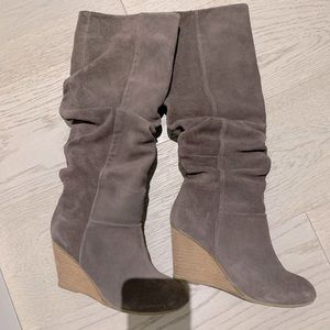 Le Château real suede wedge boots